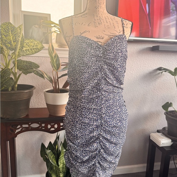 Lulus summer dress - Picture 9 of 9